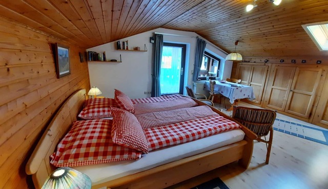 Apartment no. 3, 1-2 persons, 36 sqm, balcony, living room/bedroom, own entrance