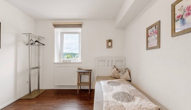 Apartment '10' with Shared Garden and Wi-Fi