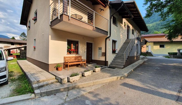 Apartma Lah