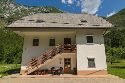 Apartma pod Rožem