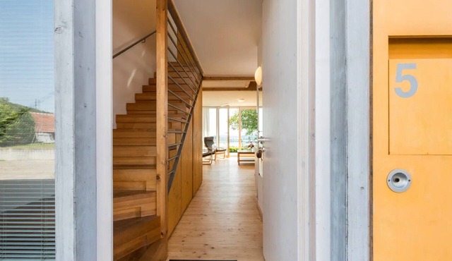 Apartment '5' with Lake View, Private Terrace and Wi-Fi