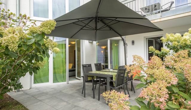 Apartment 'Jasmin' with Large Terrace and View of the Beautiful Flower Garden