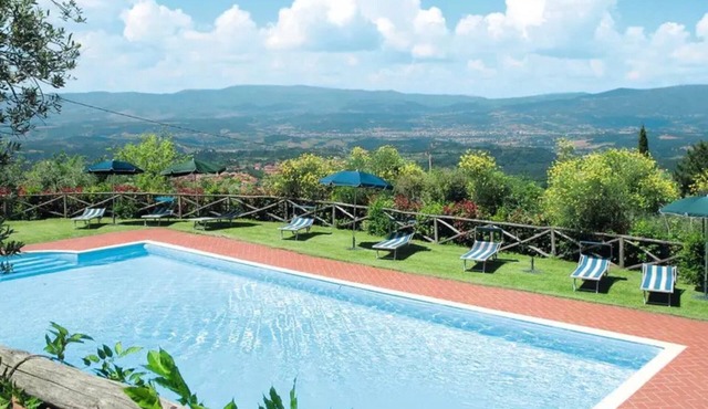 Apartment 'La Loggia' with Shared Pool, Shared Terrace and Wi-Fi