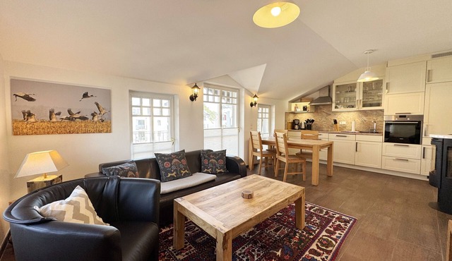 Apartment 03 with fireplace, balcony & sea view - A: Haus Strandkiefer - close to the beach
