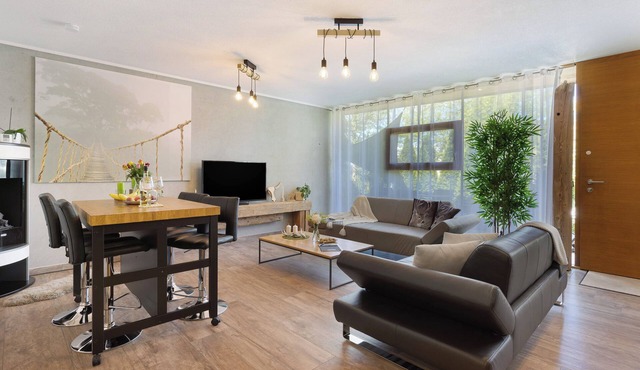 Apartment '-1-die Eins, 70qm, Terrasse' with Private Terrace, Shared Garden and Wi-Fi