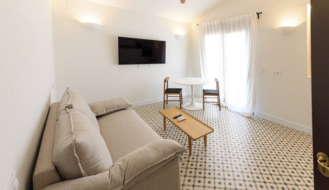 APARTMENT 1