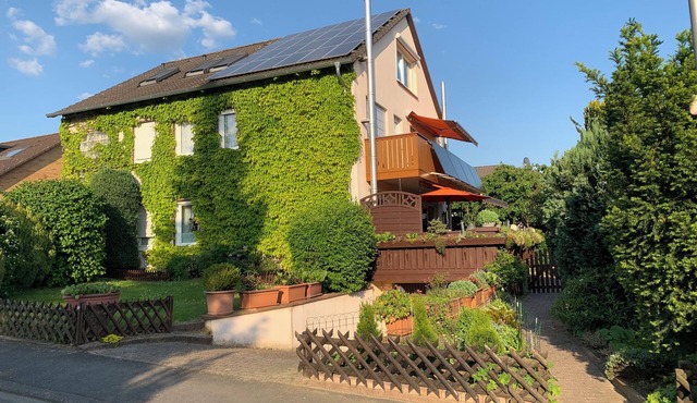Apartment 100m2 with stairlift 1floor- view on Herkules in Vellmar for 4 guests