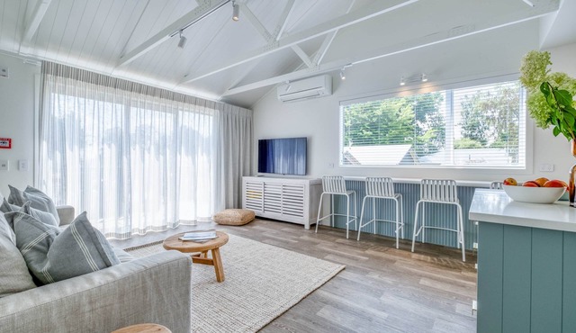 APARTMENT 2