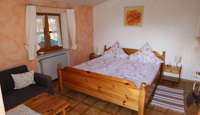 Apartment- 2 pers, 30 sqm, living/sleeping area, balcony
