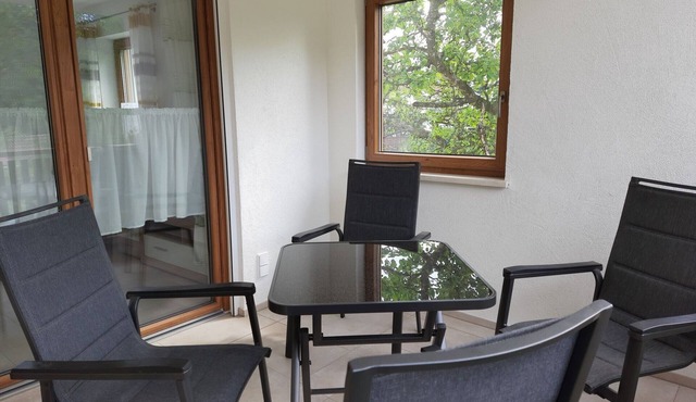 Apartment 2 - upper floor 43 m², with two bedrooms and loggia, near Chiemsee