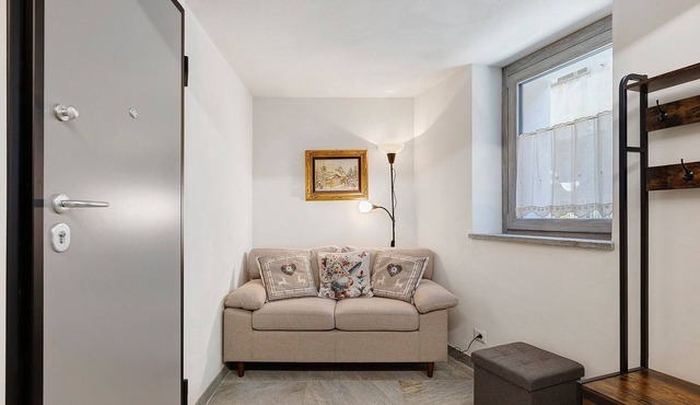 Apartment '3' with Private Parking, Shared Garden, Central Morgex Location