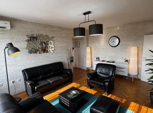 Apartment 36