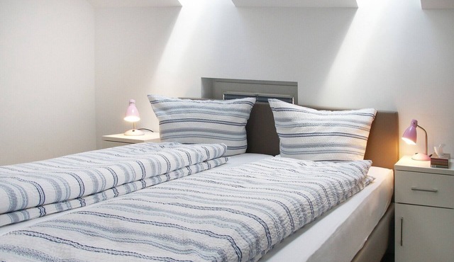 Apartment '4, 85qm' with Shared Pool, Private Terrace and Wi-Fi