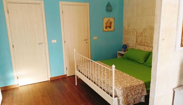 APARTMENT 4 SLEEPS IN A VILLA ONLY 100MT FROM THE SEA OF SAND