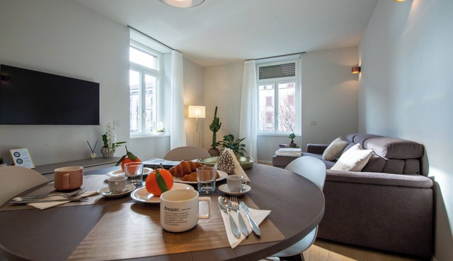 Apartment 5