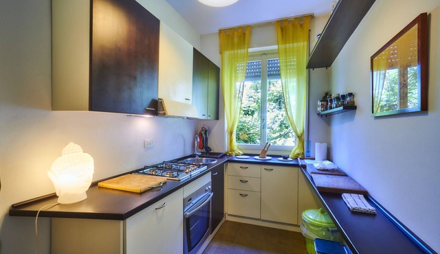 Apartment "5 Minutes from the Centre" with Lake View, Balcony & Wi-Fi