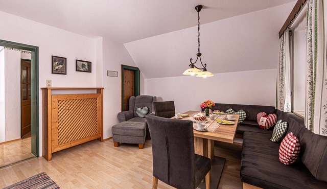 Apartment-5 persons, 80sqm, 3 bedrooms, 2 bathrooms, balcony, secluded location with mountain view