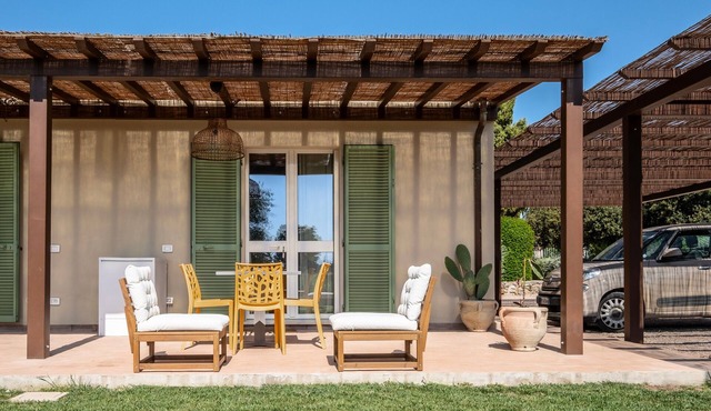 Apartment '5' with Shared Pool, Wi-Fi and Air Conditioning