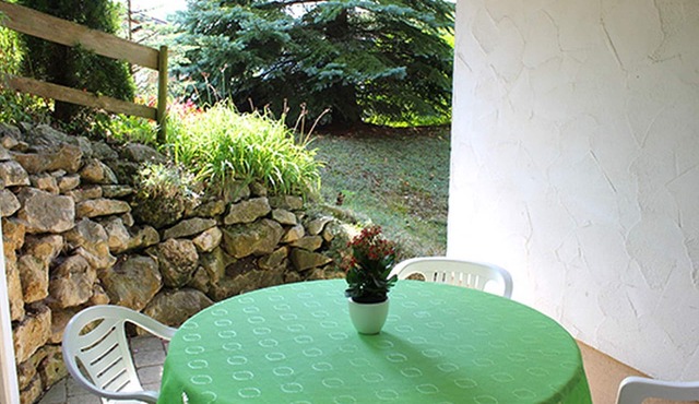 Apartment 'A' with Private Terrace and Wi-Fi