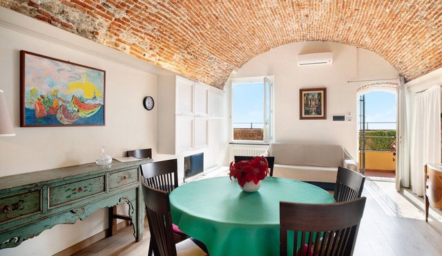 Apartment 'Actis2, Borgo Dei Pescatori' with Balcony, Wi-Fi and Air Conditioning