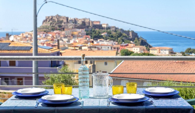 Apartment 'Ad Occhi Aperti - Castelsardo' with Sea View, Wi-Fi and Air Conditioning