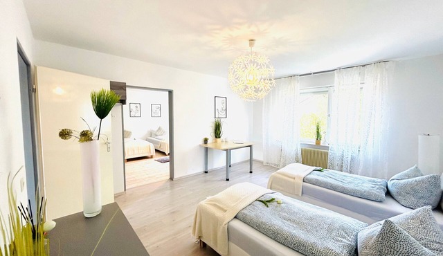 Apartment AlbGlück 1 in Hechingen – 2 Bedrooms, Balcony, Dogs Welcome, 5 km from Hohenzollern Castle