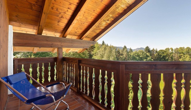 Apartment 'Aldeinerhof 4' with Mountain View, Shared Terrace and Wi-Fi
