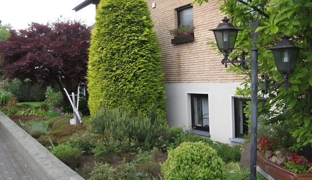 Apartment 'Almer' with Balcony and Wi-Fi