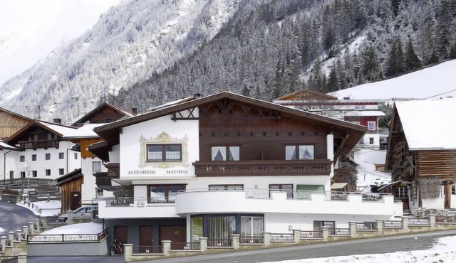 Apartment Alpenheim Mathias (SOE605) in Sölden - 9 persons, 4 bedrooms