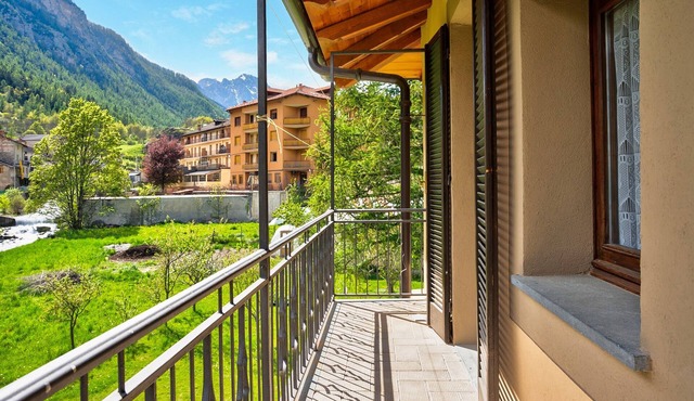 Apartment 'Alta Valle Maira B' with Mountain View, Shared Garden and Wi-Fi