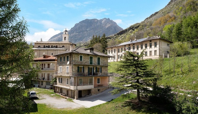 Apartment 'Alta Valle Maira C' with Mountain View, Shared Garden and Wi-Fi