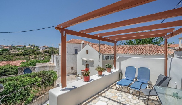 Apartment 'Angel’s Studio' with Shared Terrace, Wi-Fi and Air Conditioning
