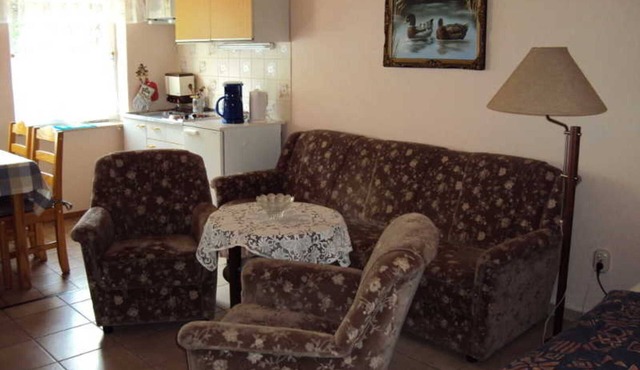 Apartment - Apartment (separately on the property)