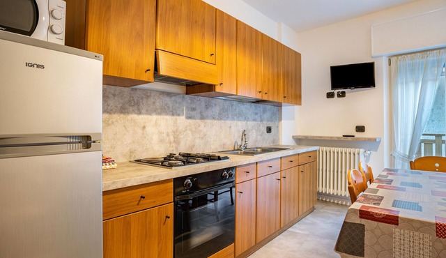 Apartment 'Appartamento Piazzi 2' with Mountain View, Balcony and Wi-Fi
