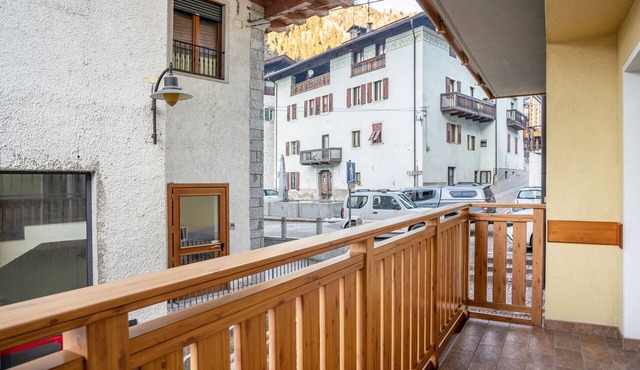 Apartment 'Appartamento Piazzi 1' with Mountain View, Balcony and Wi-Fi