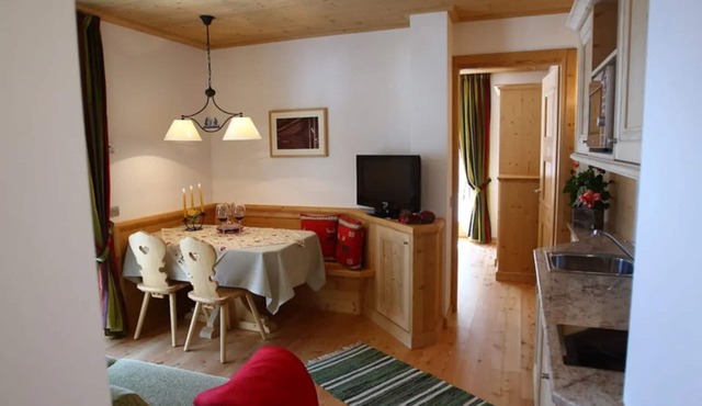 Apartment 'Appartamento Bilo 4 - Ombretta' with Mountain View, Shared Garden and Wi-Fi