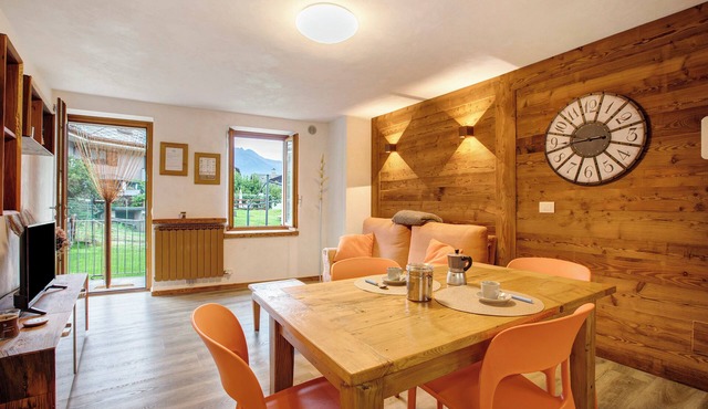 Apartment 'Appartamento 2' with Mountain View, Private Garden and Wi-Fi