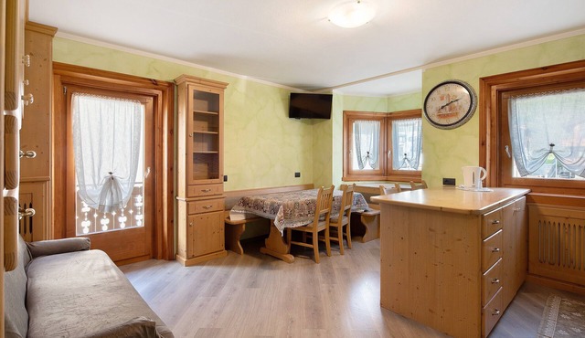 Apartment 'Appartamento Mokino 1' with Mountain View, Balcony and Wi-Fi