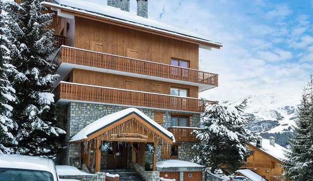 Apartment Arolles - Studio Villa, Sleeps 4