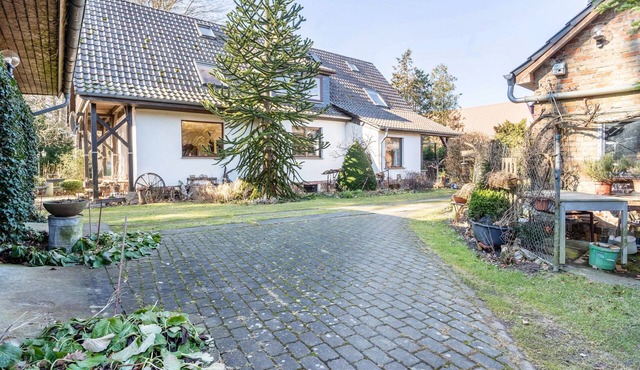 Apartment B with Private Terrace, Garden and Wi-Fi