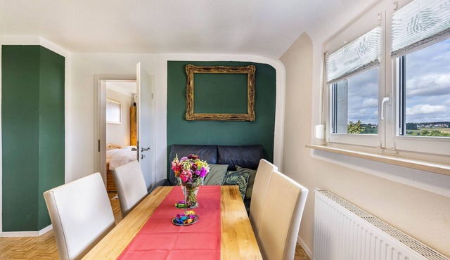 Apartment 'Baumelt' with Private Terrace, Shared Garden and Wi-Fi