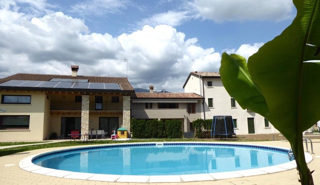 Apartment 'Bella Vita' with Private Pool, Wi-Fi and Air Conditioning