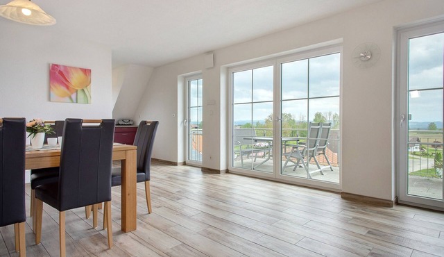 Apartment 'Bergblick' with Shared Terrace, Shared Garden and Wi-Fi