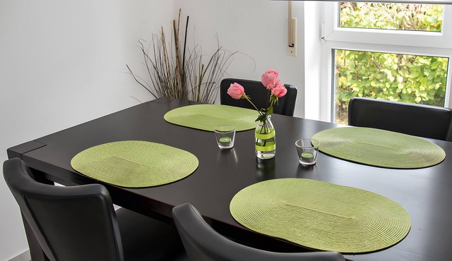 Apartment 'Bernhardt' with Shared Terrace, Shared Garden and Wi-Fi