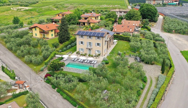 Apartment 'Biancaleo Colibrì' with Shared Pool, Shared Garden and Wi-Fi