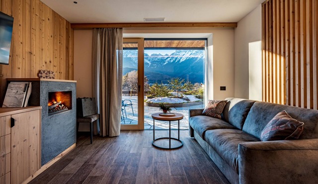 Apartment 'Bucaneve' with Mountain View, Wi-Fi and Air Conditioning