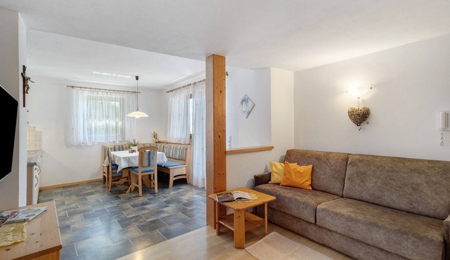 Apartment 'Buche' with Mountain View, Private Garden and Wi-Fi