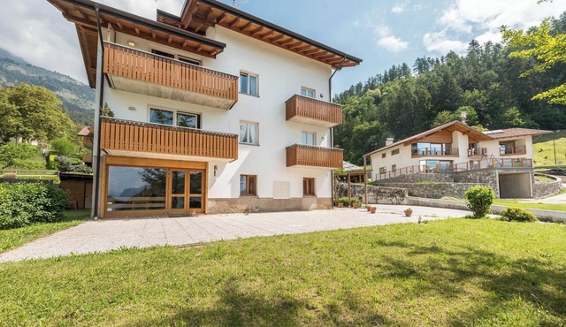 Apartment “Casa Core” with Mountain View & Balcony