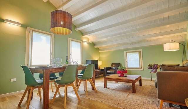 Apartment 'Ca' Marano Green' with Shared Pool, Wi-Fi and Air Conditioning