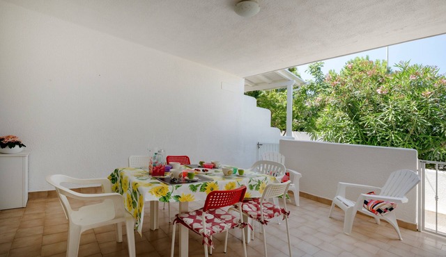 Apartment 'Calce Bianca Apulia' with Balcony, Wi-Fi and Air Conditioning